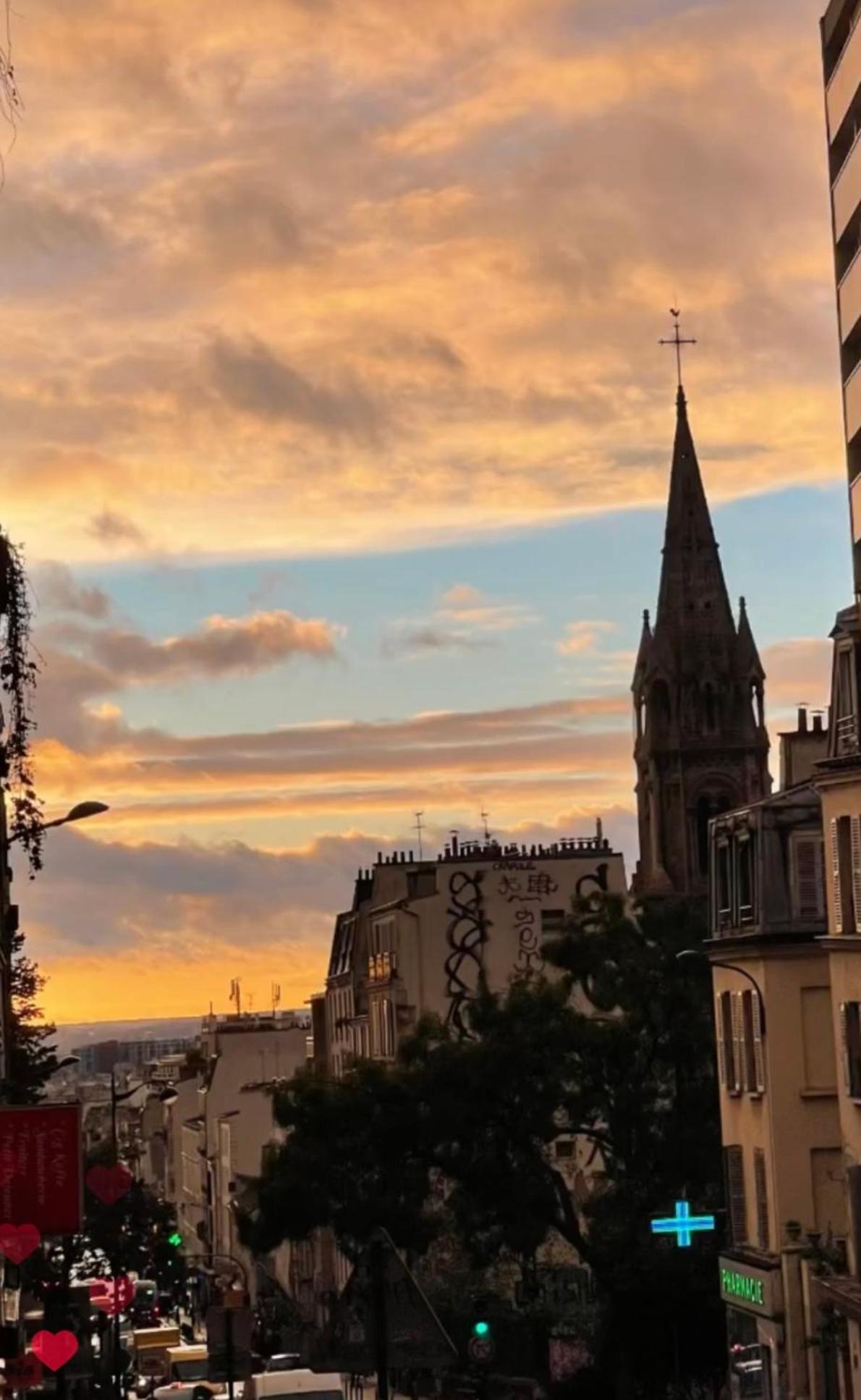 شقة Chez Les Artistes De Menilmontant باريس المظهر الخارجي الصورة